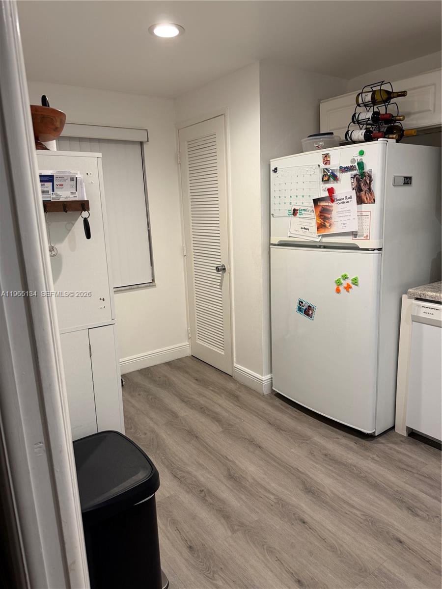 NO 102 PALM-AIRE COUNTRY - Residential