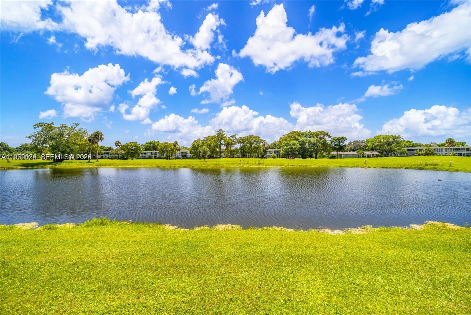 NO 102 PALM-AIRE COUNTRY - Residential