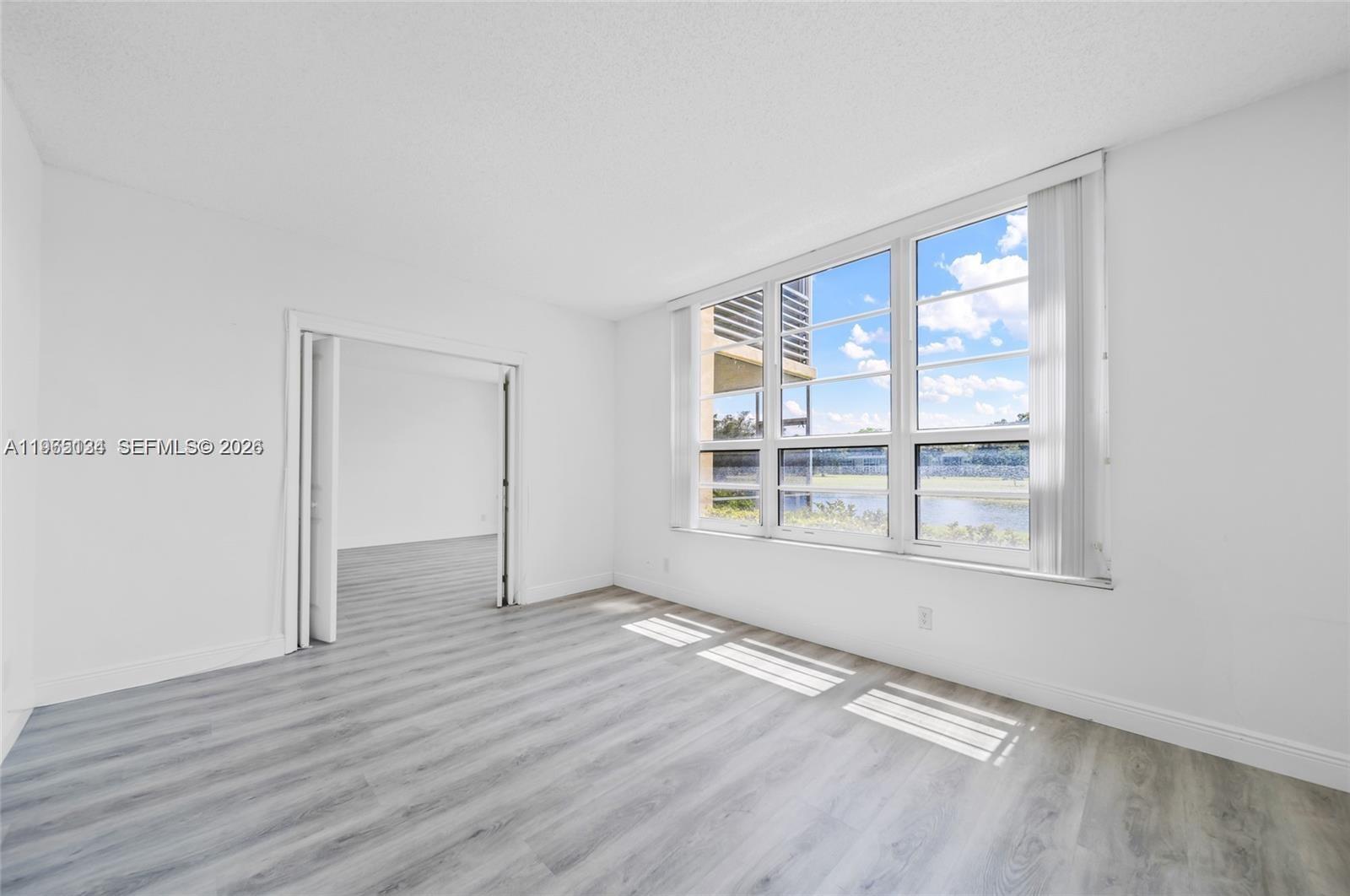 NO 102 PALM-AIRE COUNTRY - Residential