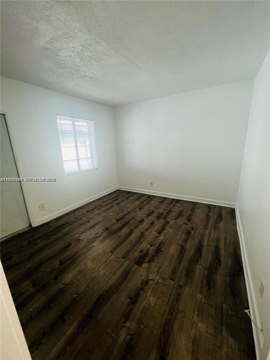 840 850 81 STREET CONDO - Residential Lease