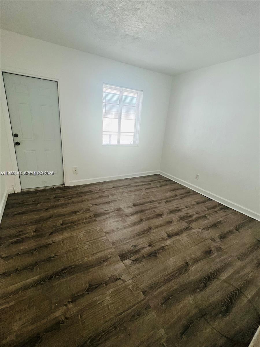840 850 81 STREET CONDO - Residential Lease