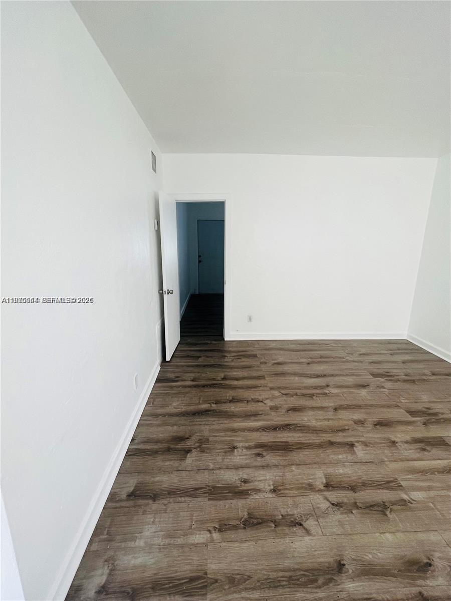 840 850 81 STREET CONDO - Residential Lease