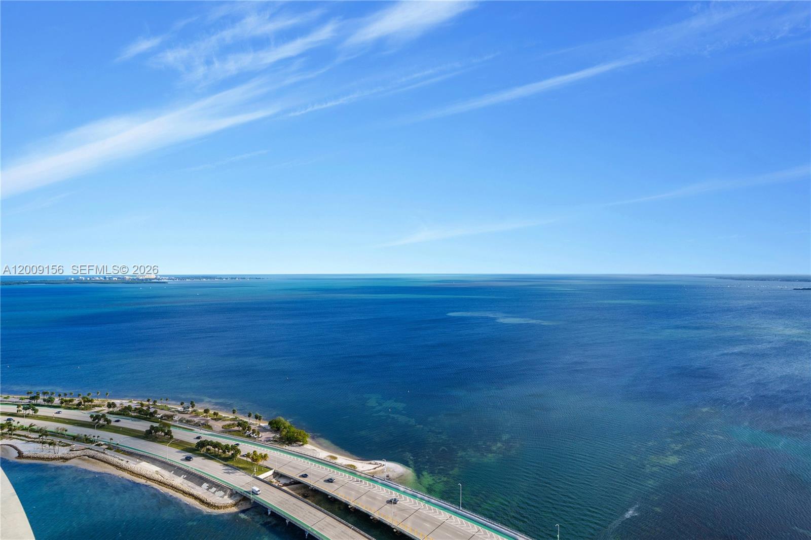 UNA Residences - Residential