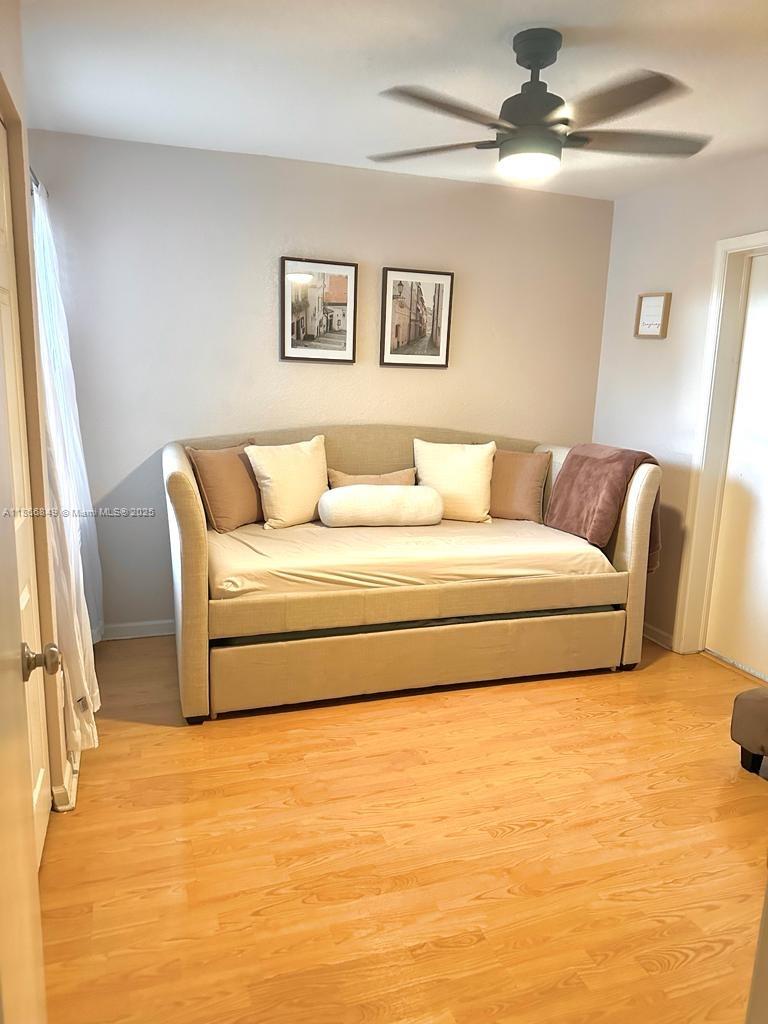 SILVER LAKES PHASE III - Residential Lease