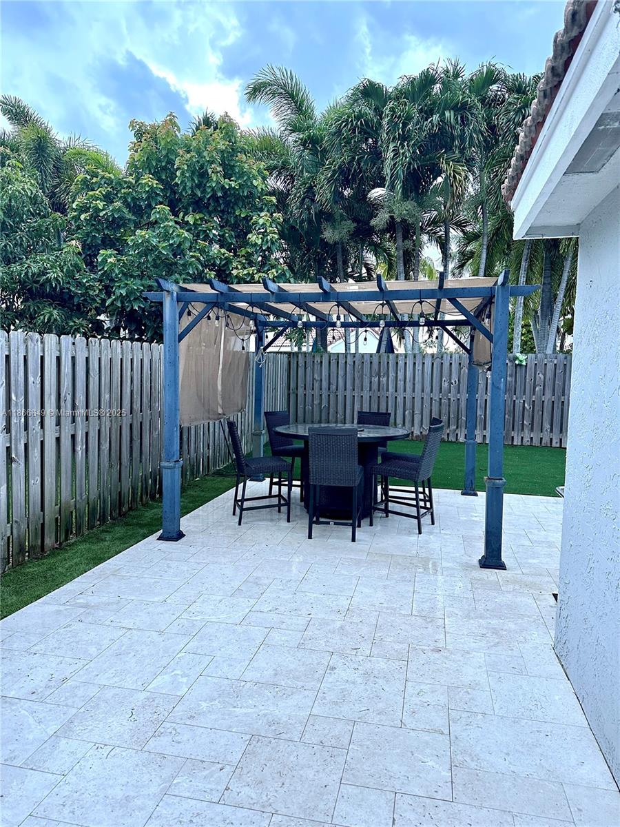 SILVER LAKES PHASE III - Residential Lease