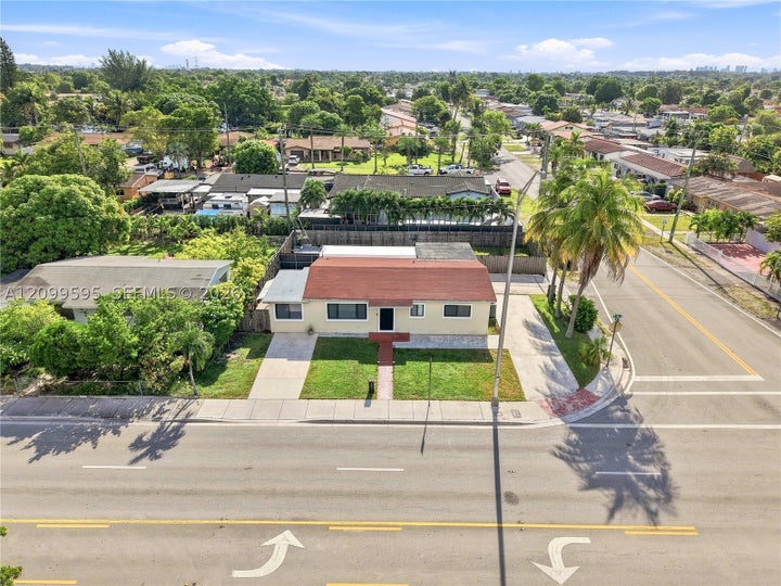 Photo 1 of 47 — 4041 W 8th Ave, Hialeah, FL 33012