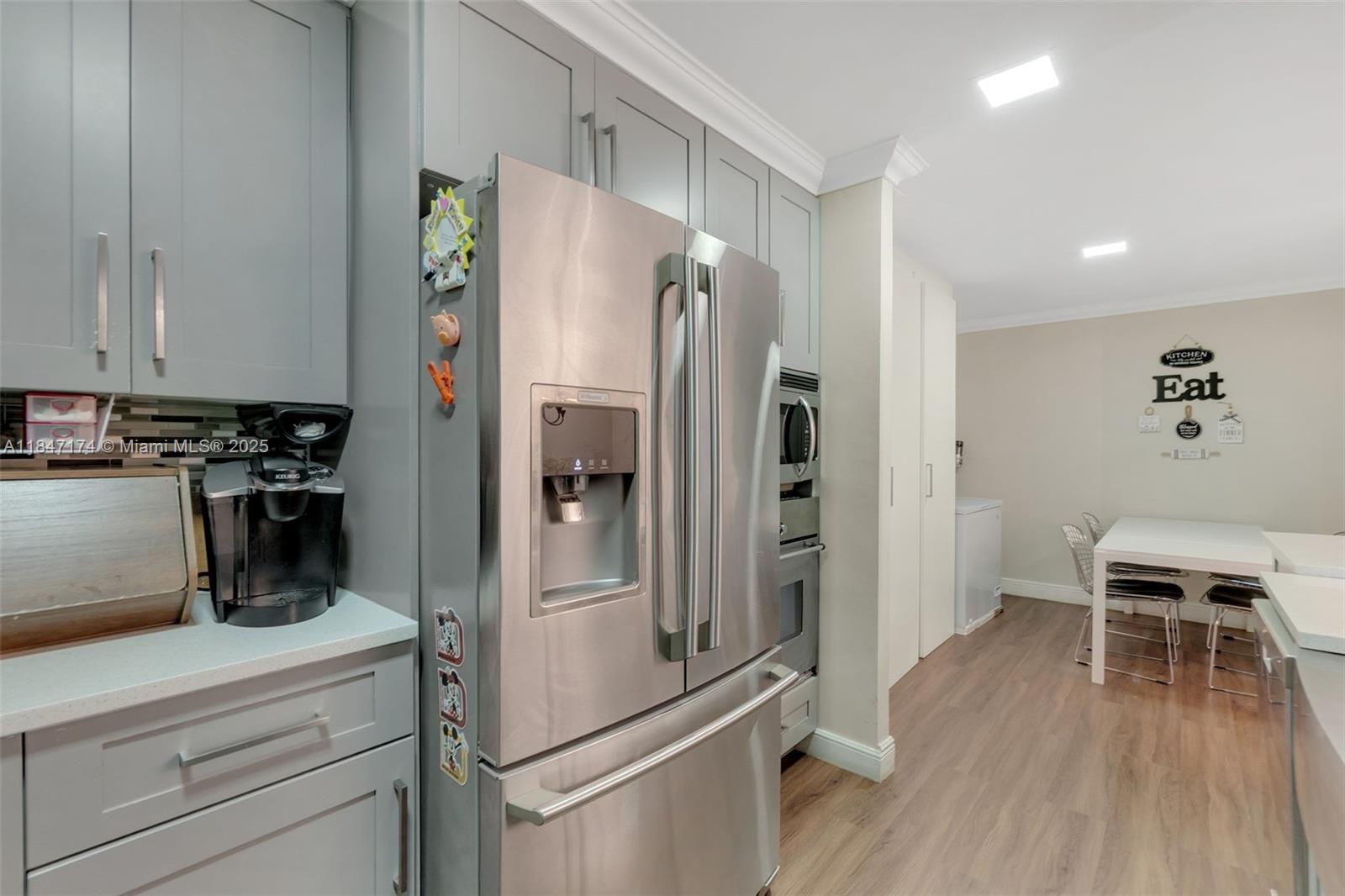 BLUE LAKE TOWNHOUSES COND - Residential