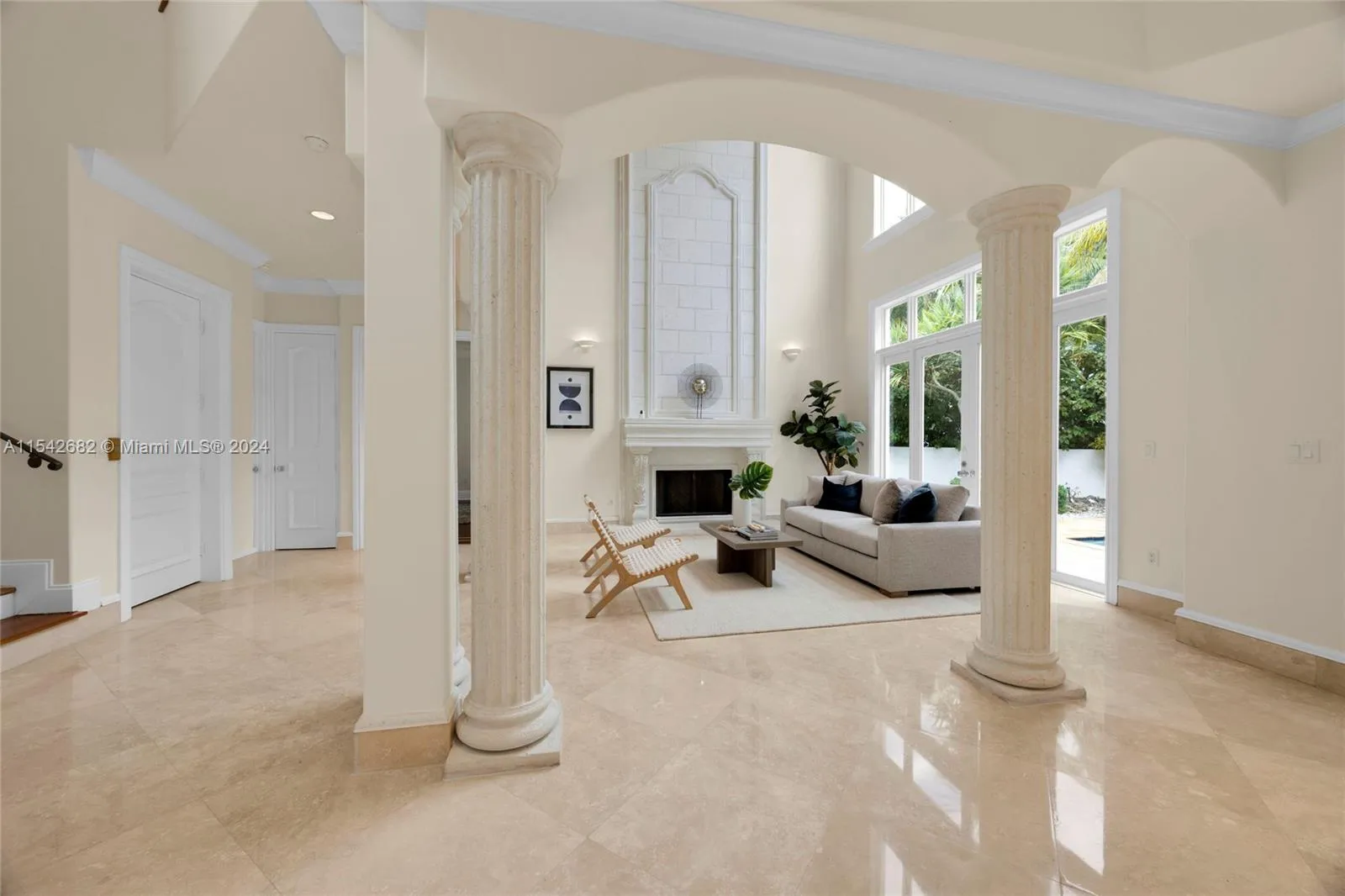 Miami, Florida 33155, United States, 6 Bedrooms Bedrooms, ,8 BathroomsBathrooms,Residential,Active,63747