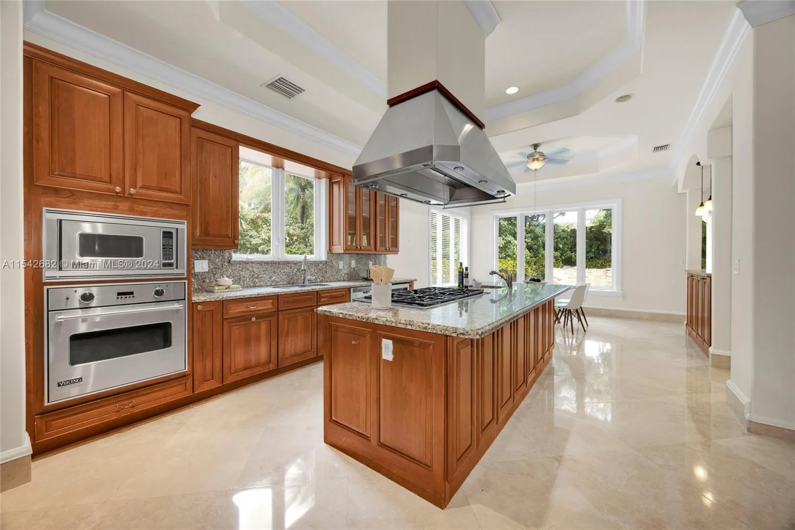 Miami, Florida 33155, United States, 6 Bedrooms Bedrooms, ,8 BathroomsBathrooms,Residential,Active,63747