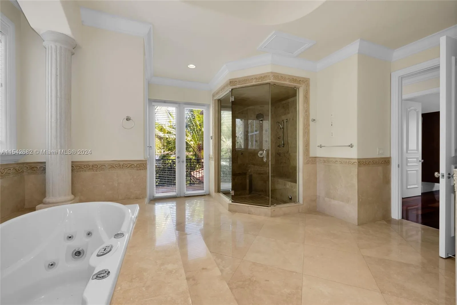 Miami, Florida 33155, United States, 6 Bedrooms Bedrooms, ,8 BathroomsBathrooms,Residential,Active,63747