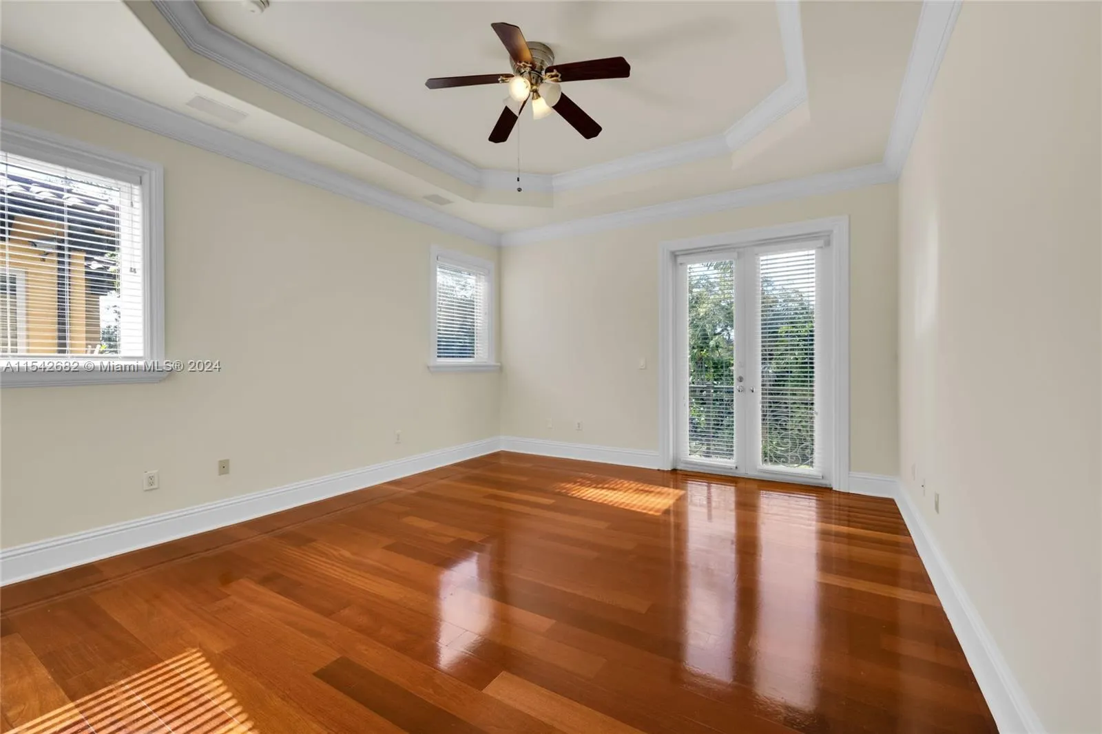 Miami, Florida 33155, United States, 6 Bedrooms Bedrooms, ,8 BathroomsBathrooms,Residential,Active,63747