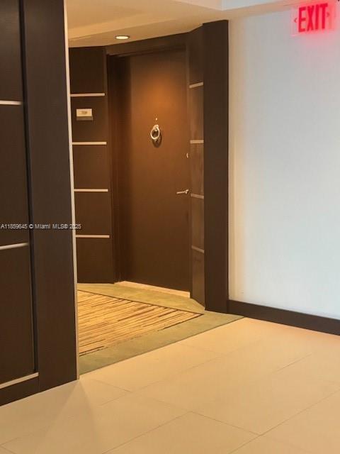 ARLEN BEACH CONDO - Residential Lease