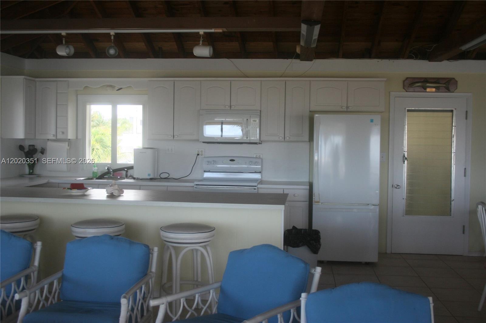 HARBORAGE, THE - Residential