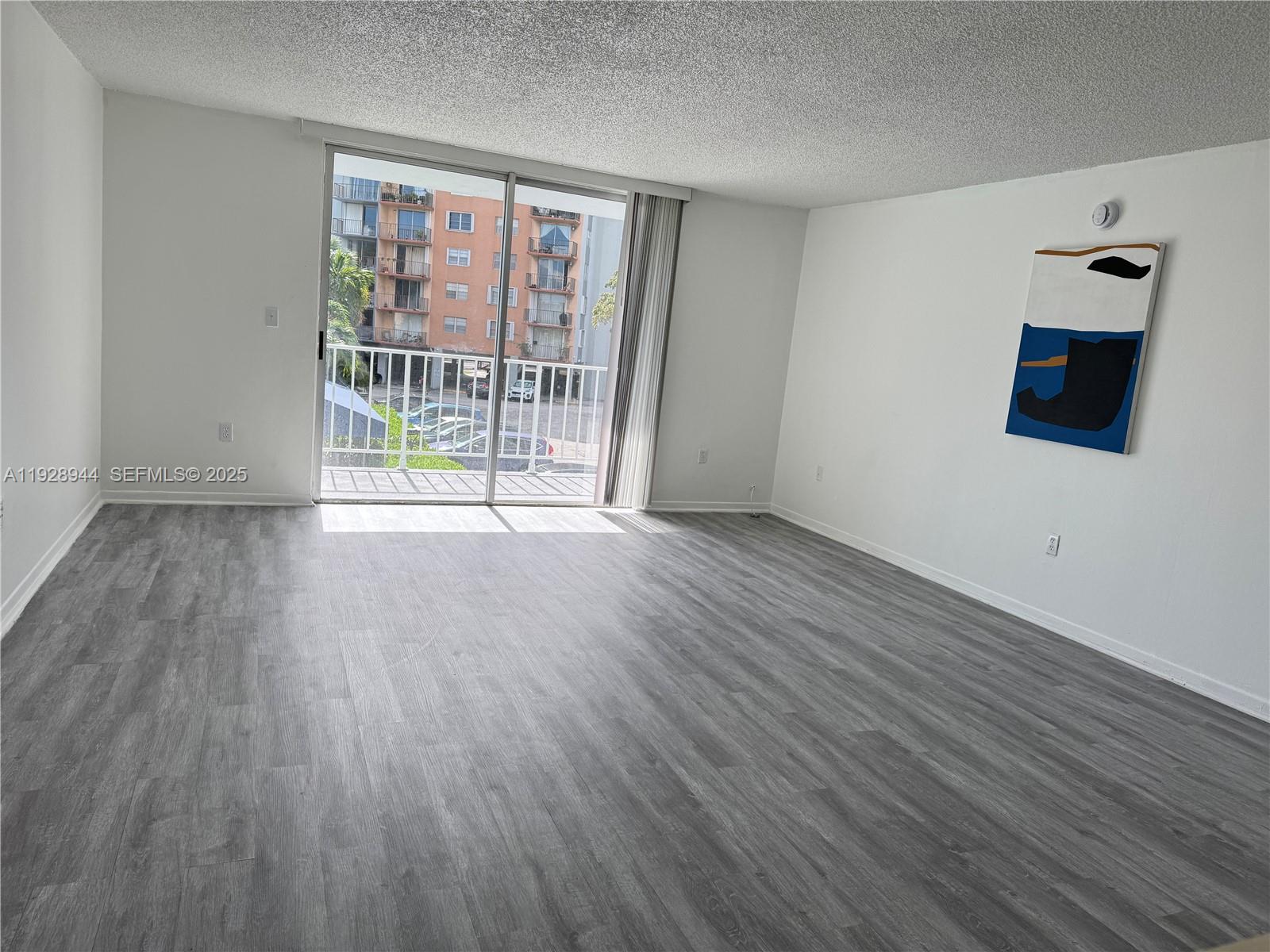 THREE HORIZONS NORTH COND - Residential Lease