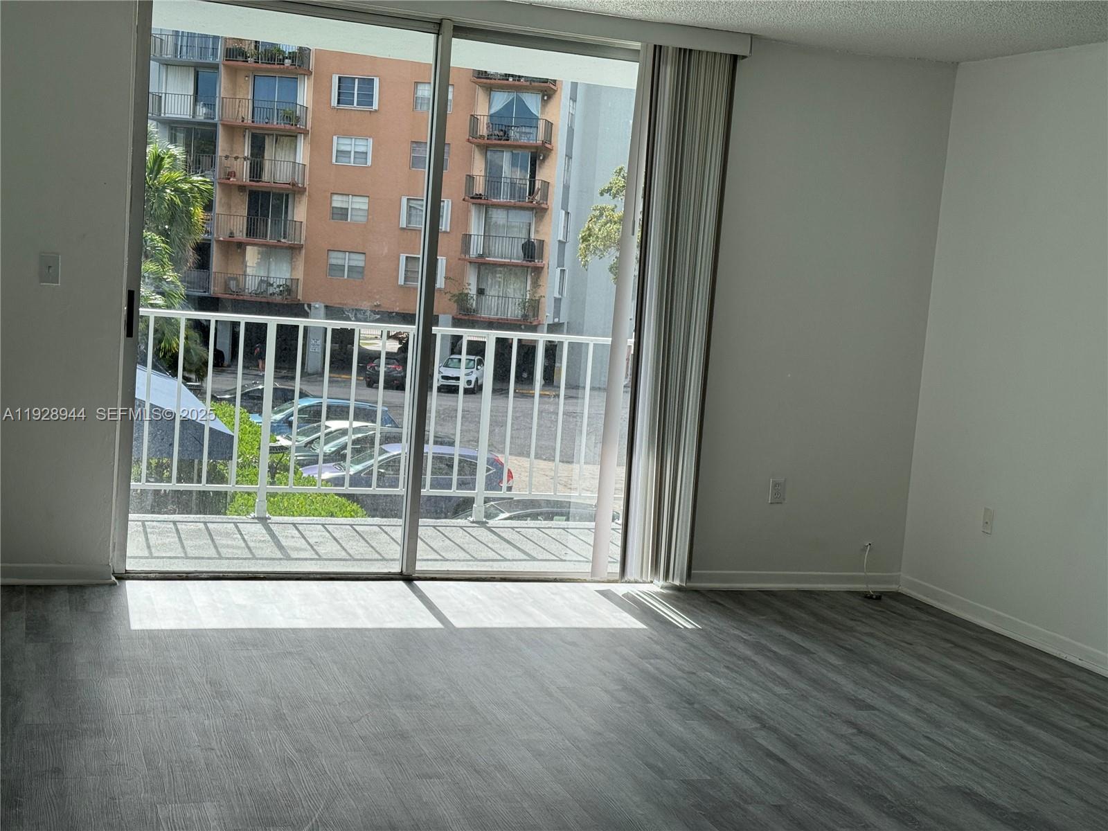 THREE HORIZONS NORTH COND - Residential Lease