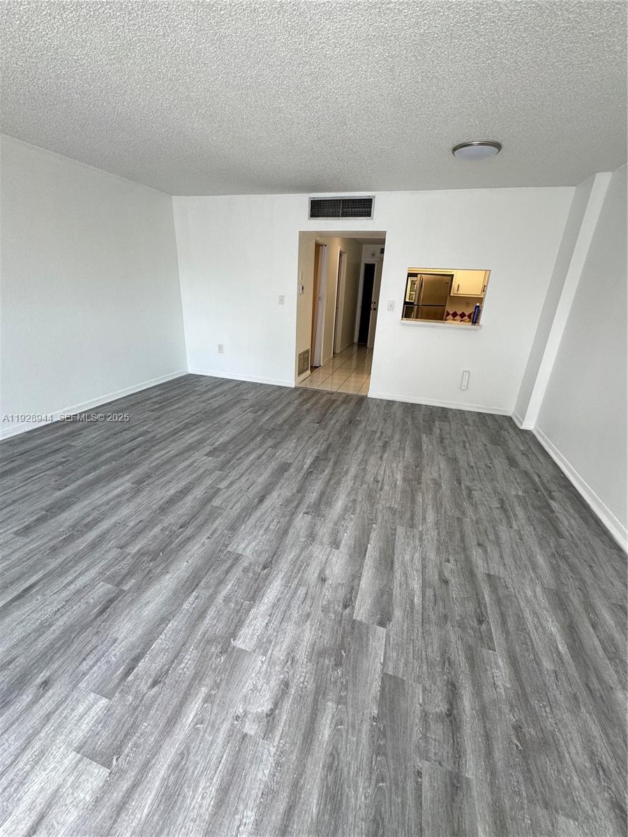 THREE HORIZONS NORTH COND - Residential Lease