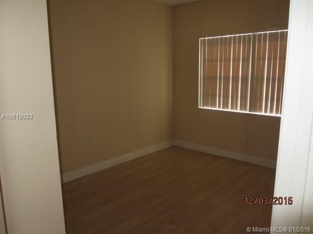 Country Lake Manor Sec 02 - Residential