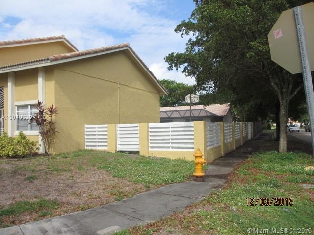 Country Lake Manor Sec 02 - Residential