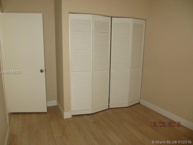 Country Lake Manor Sec 02 - Residential