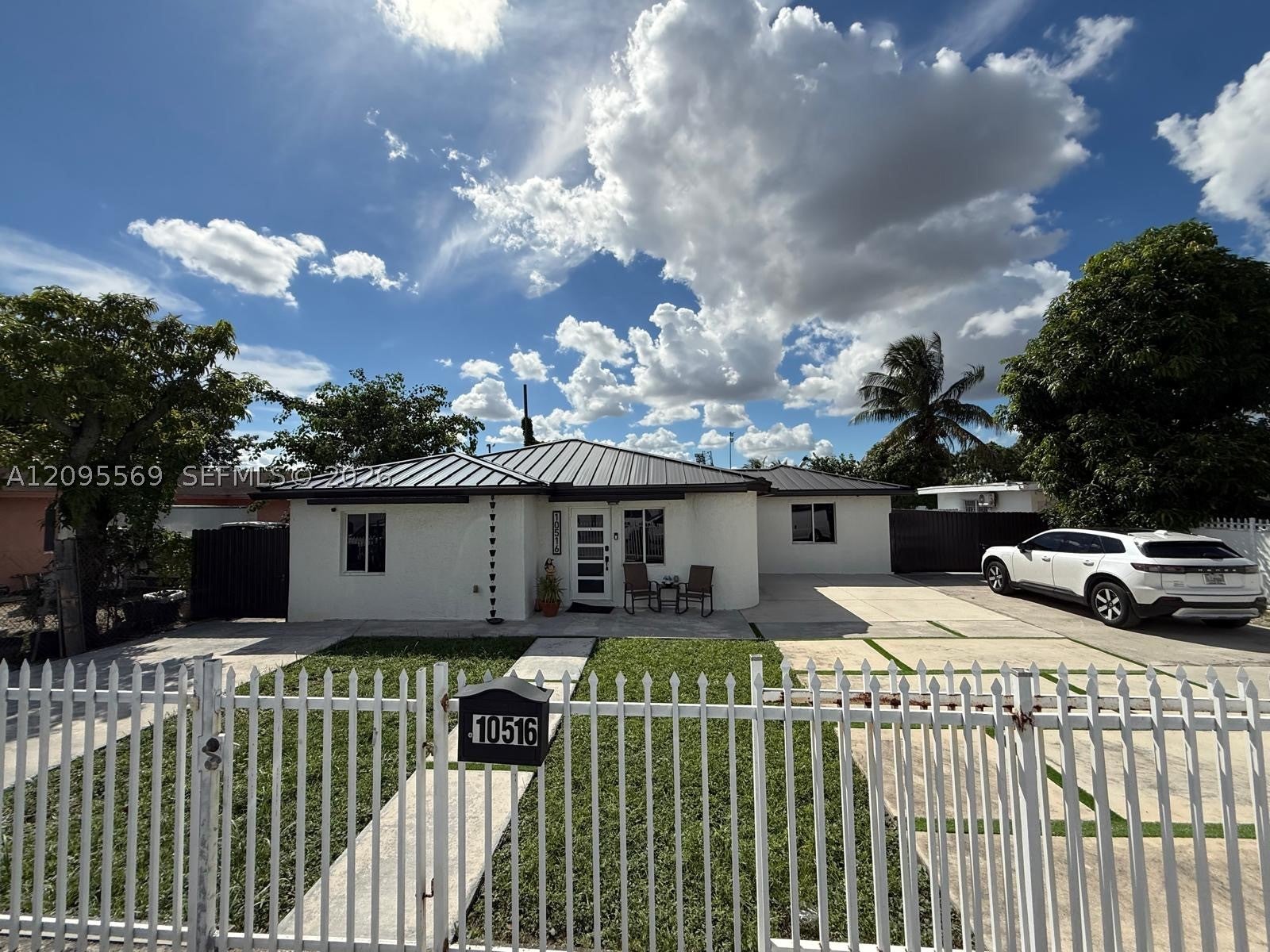 10516 NW 36th Pl