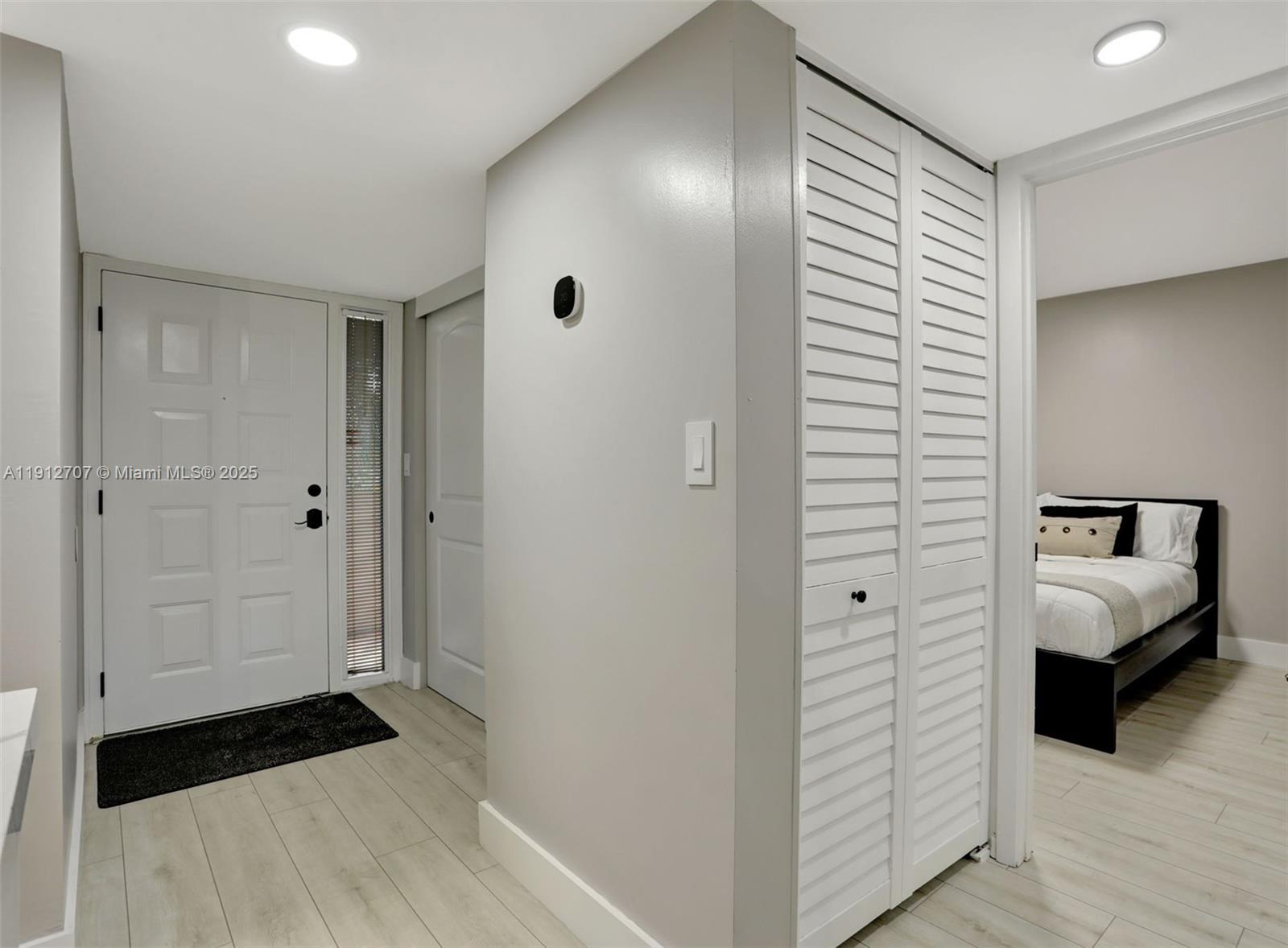 APPLEWOOD VILLAGE I-B CON - Residential