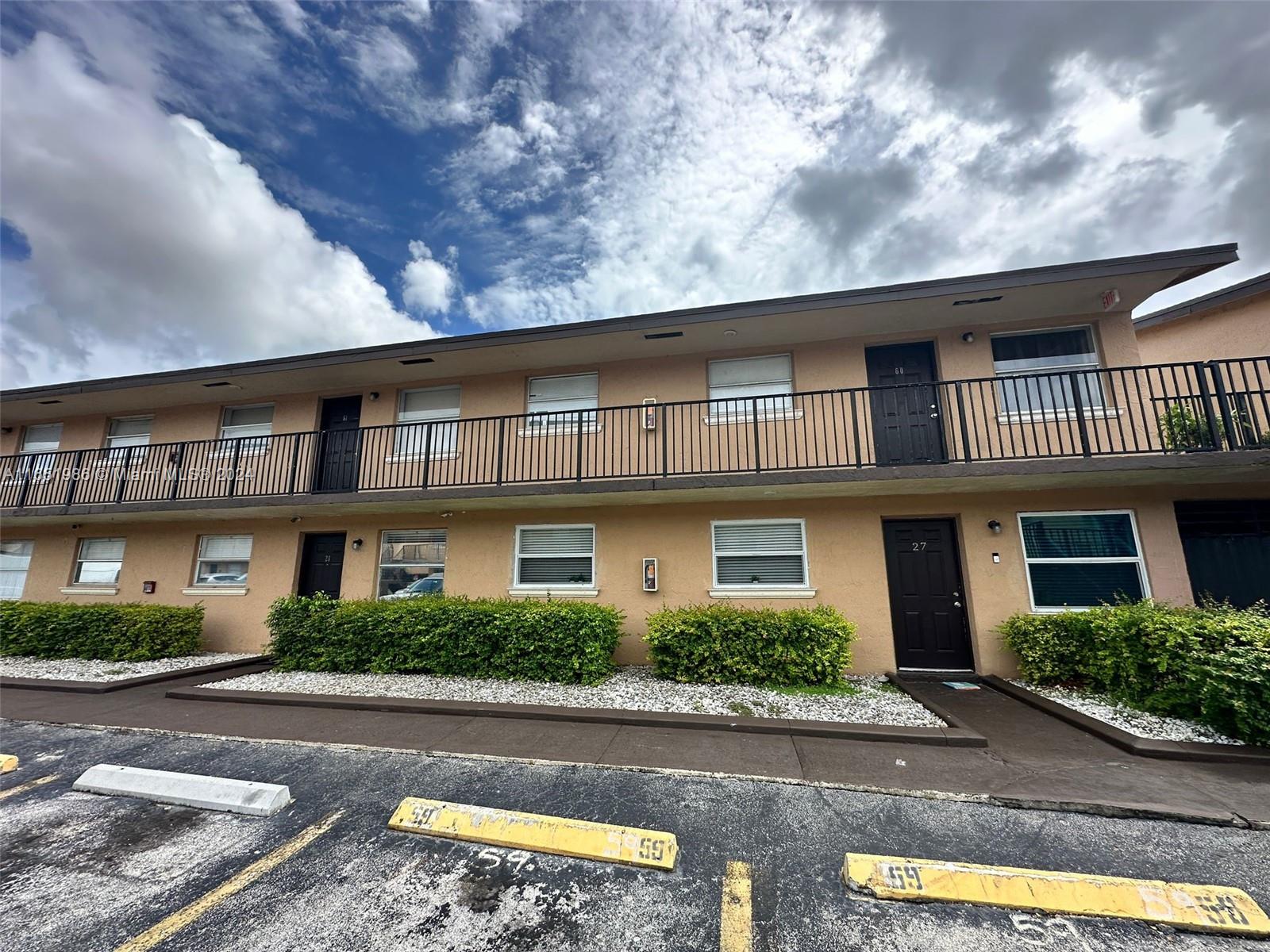 Property for Sale at 5461 W 24th Ave 57, Hialeah, Miami-Dade County, Florida - Bedrooms: 3 
Bathrooms: 2  - $270,000