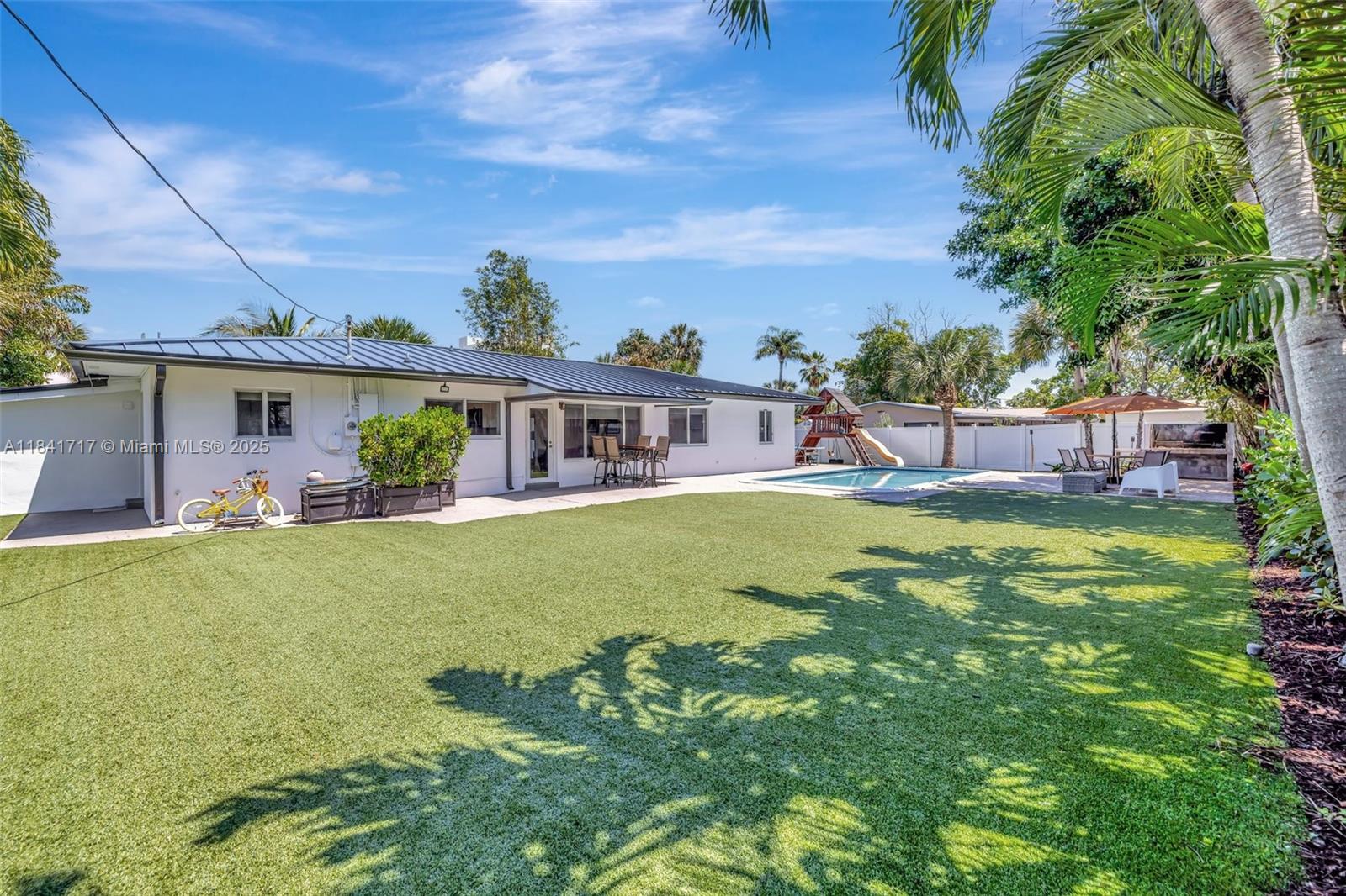 CORAL RIDGE GALT ADD NO 1 - Residential Lease