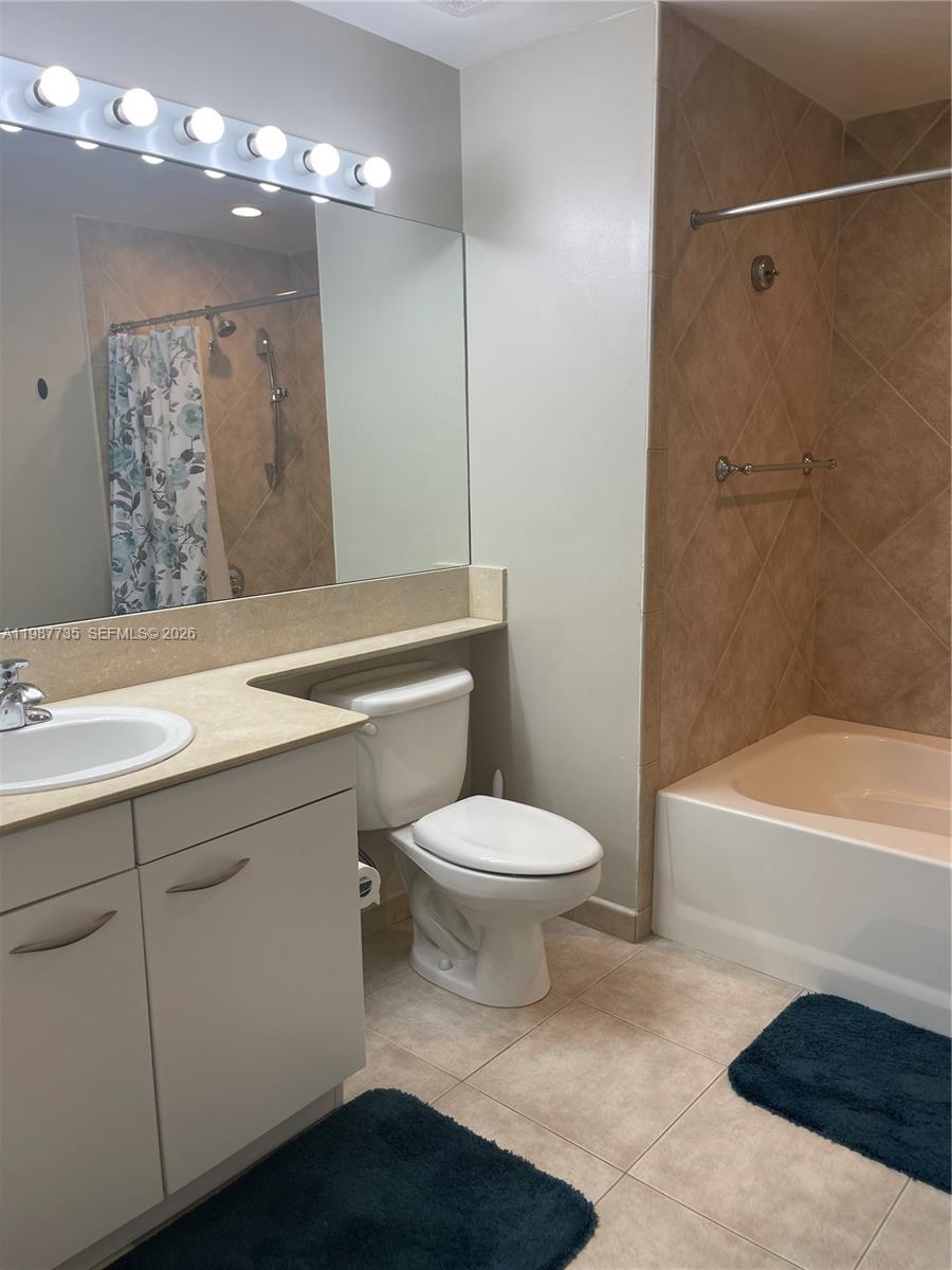 2080 OCEAN DRIVE CONDO - Residential Lease