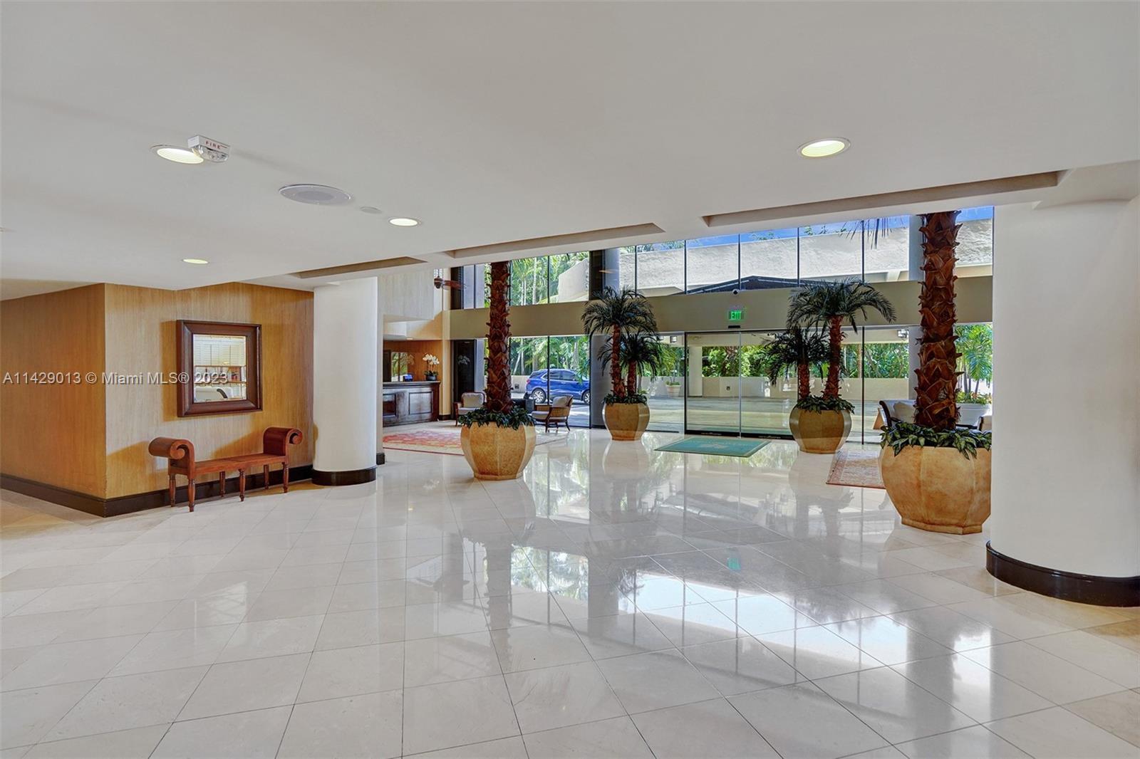 THE EMERALDBAY @ KEY COLO - Residential