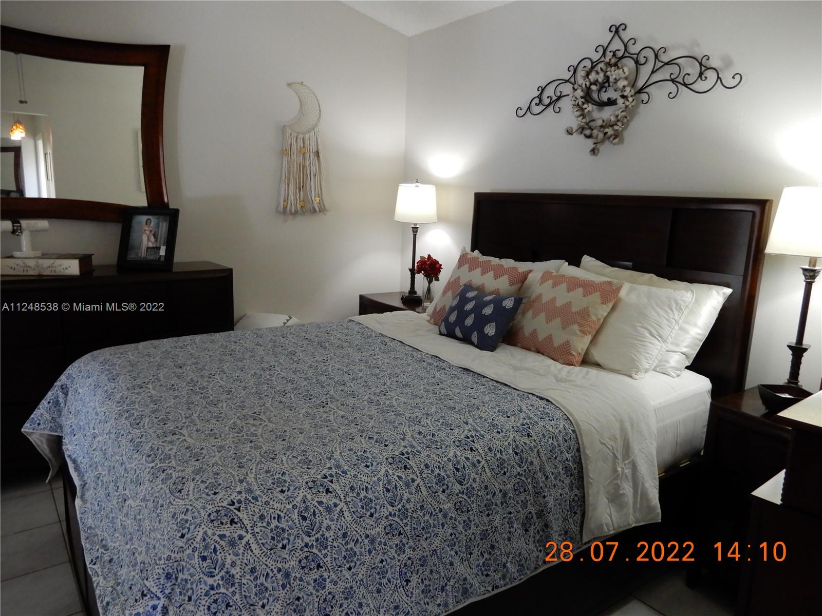 THE MOORS CLUSTER HOMES - Residential