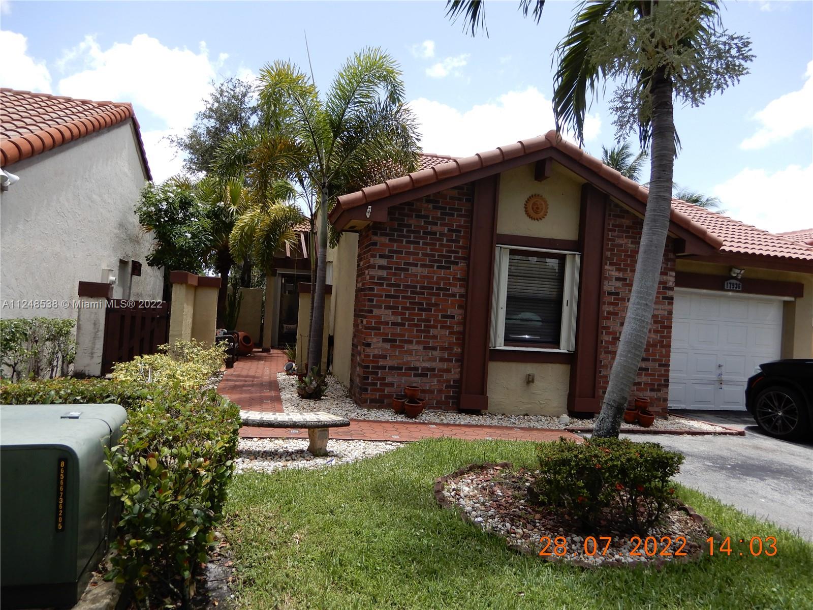 THE MOORS CLUSTER HOMES - Residential