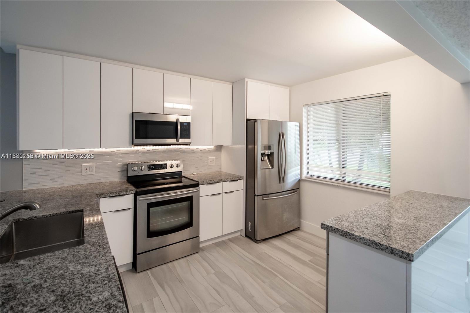 GARDENS AT BONAVENTURE 14 - Residential Lease