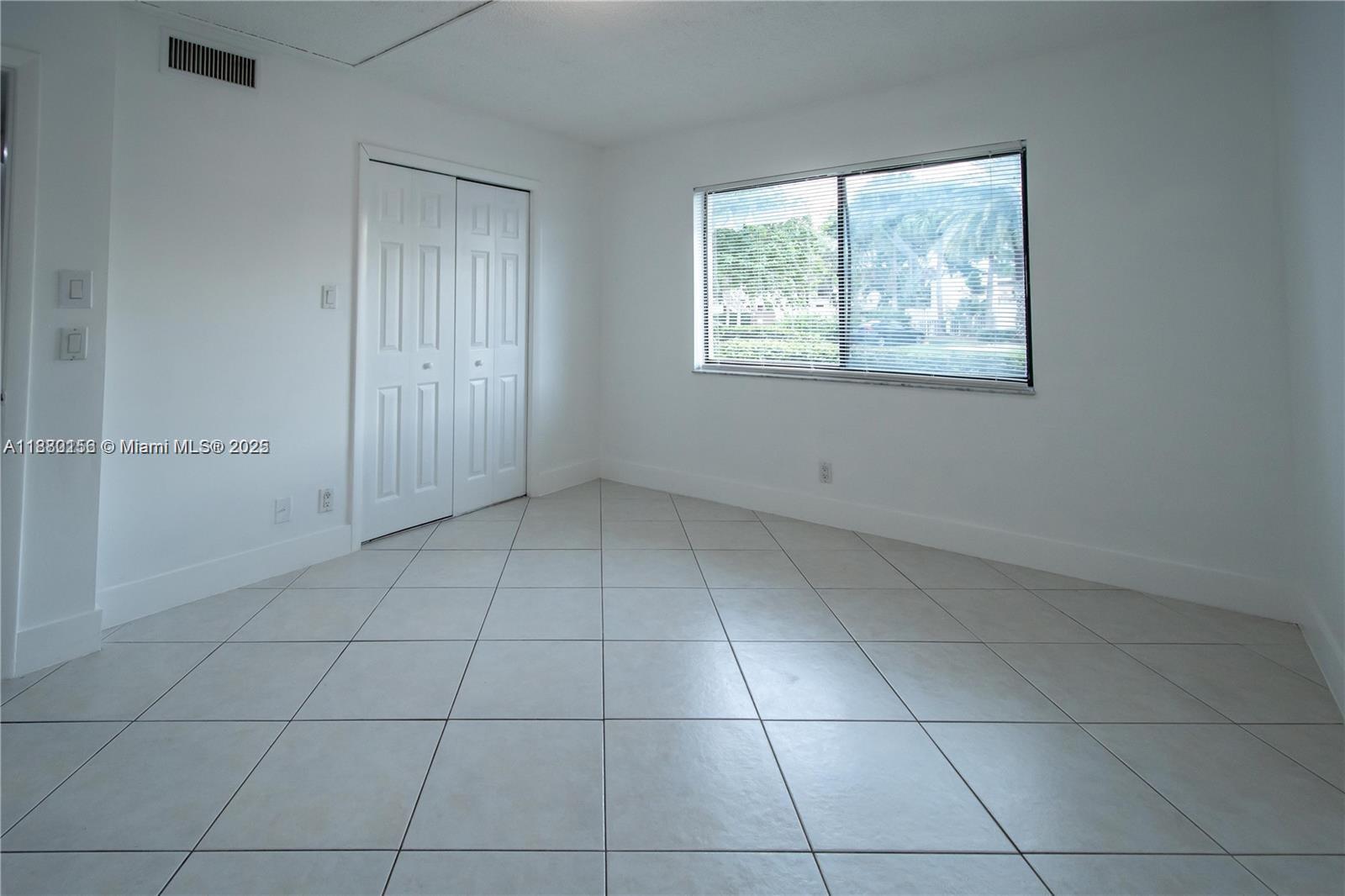 GARDENS AT BONAVENTURE 14 - Residential Lease