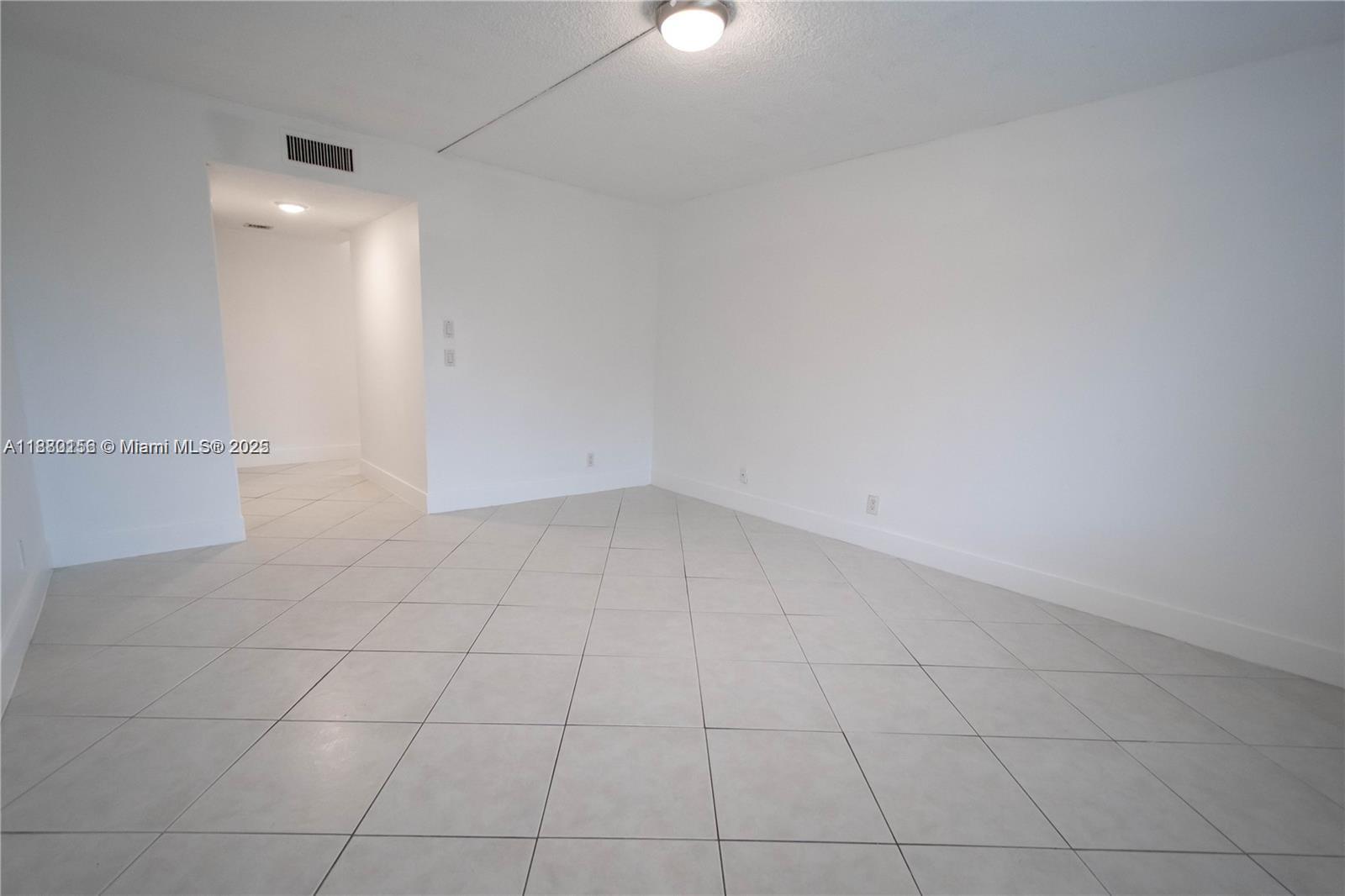 GARDENS AT BONAVENTURE 14 - Residential Lease