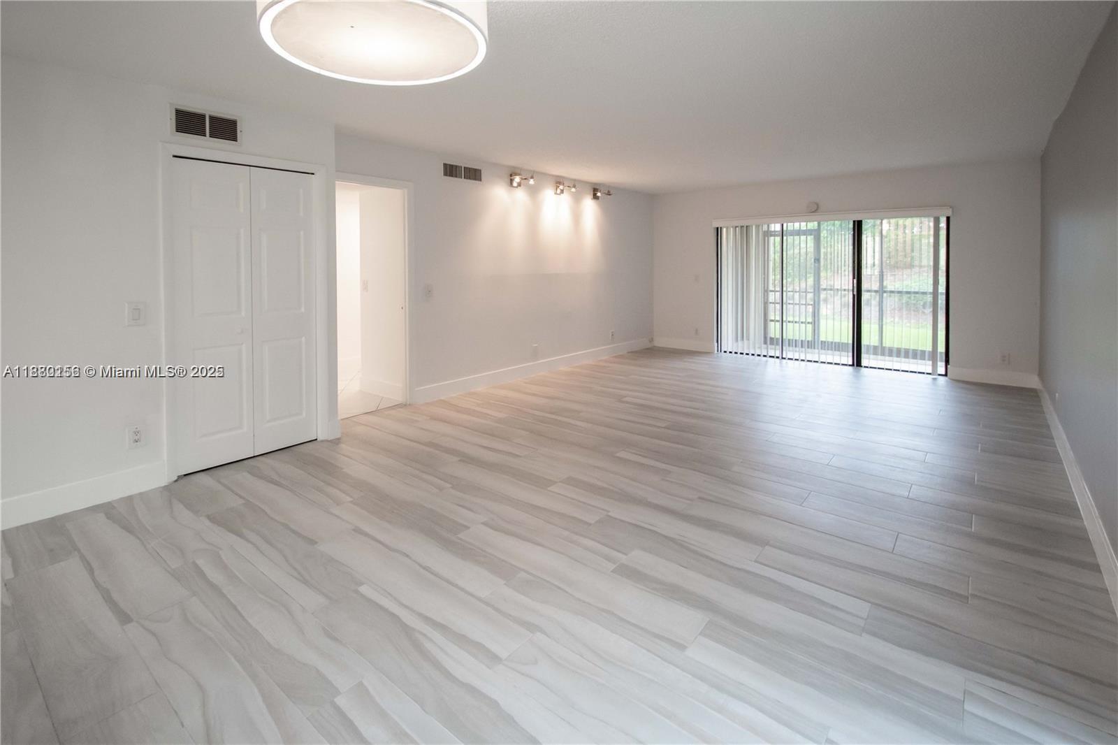 GARDENS AT BONAVENTURE 14 - Residential Lease