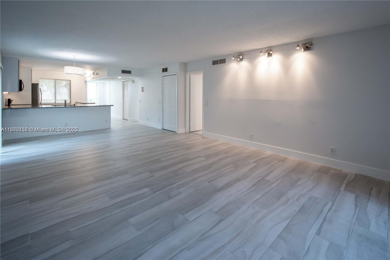 GARDENS AT BONAVENTURE 14 - Residential Lease