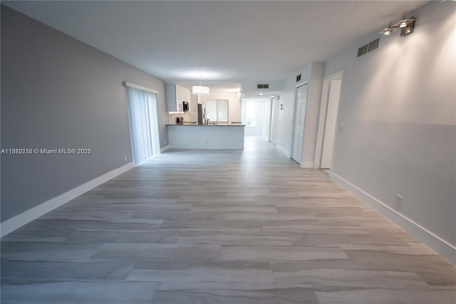 GARDENS AT BONAVENTURE 14 - Residential Lease