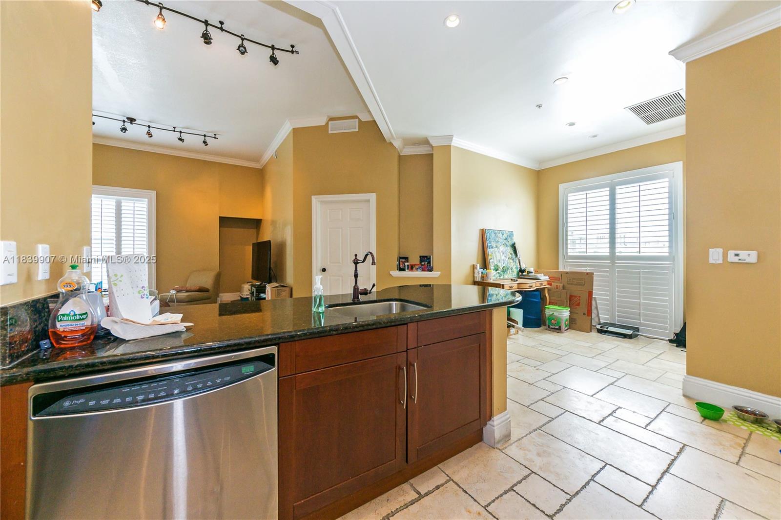 7270 SW 88th St B706