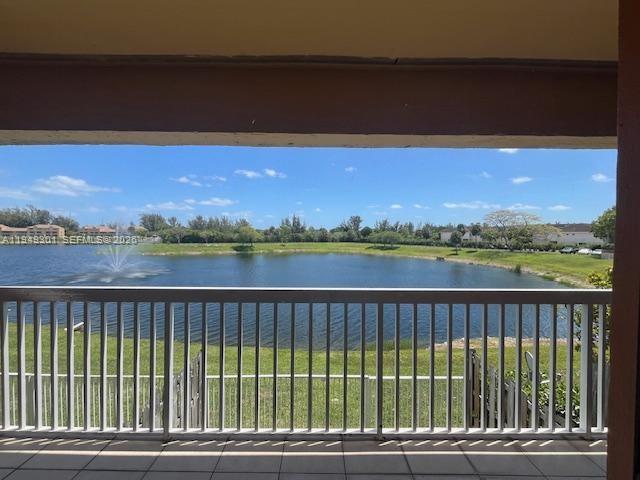 VILLAS AT LAKEVIEW CONDO - Residential Lease