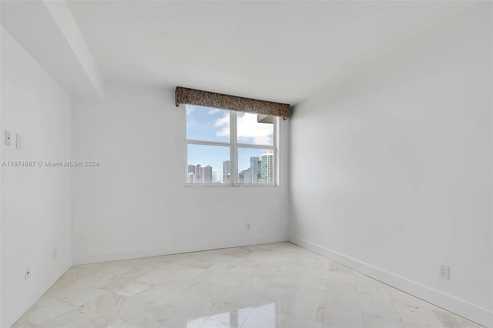 Miami, Florida 33129, United States, 2 Bedrooms Bedrooms, ,2 BathroomsBathrooms,Residential,Active,39309