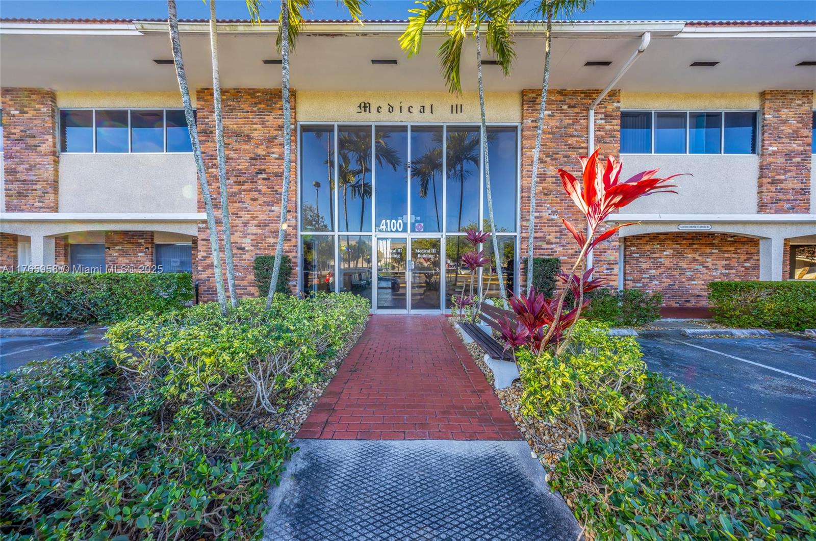 Fausto Commercial is pleased to present this exceptional 37,436 sq. ft. medical office building for sale at 4100 S Hospital Dr, ideally situated near Plantation General Hospital. With 31,935 sq. ft. of leasable space, the property comprises 21 fully occupied medical office suites, offering stable income and strong investment potential.
Originally built in 1968 and recently renovated, the building sits on 3.18 acres, featuring 155 surface parking spaces and 54 covered spaces for added convenience. With below-market rents and significant value-add opportunities, this prime location benefits from Plantation’s growing population and increasing demand for healthcare services, making it a compelling investment in a thriving medical corridor.