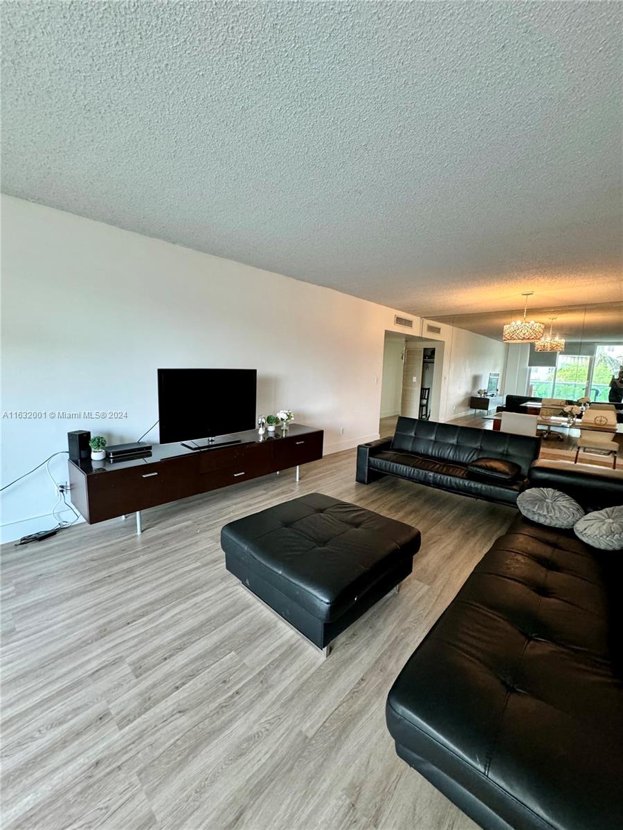 OCEANVIEW BUILDING B COND - Residential