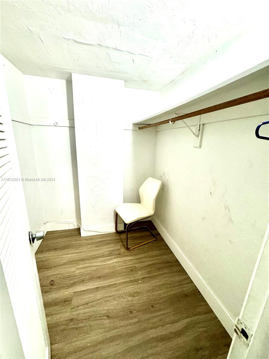 OCEANVIEW BUILDING B COND - Residential
