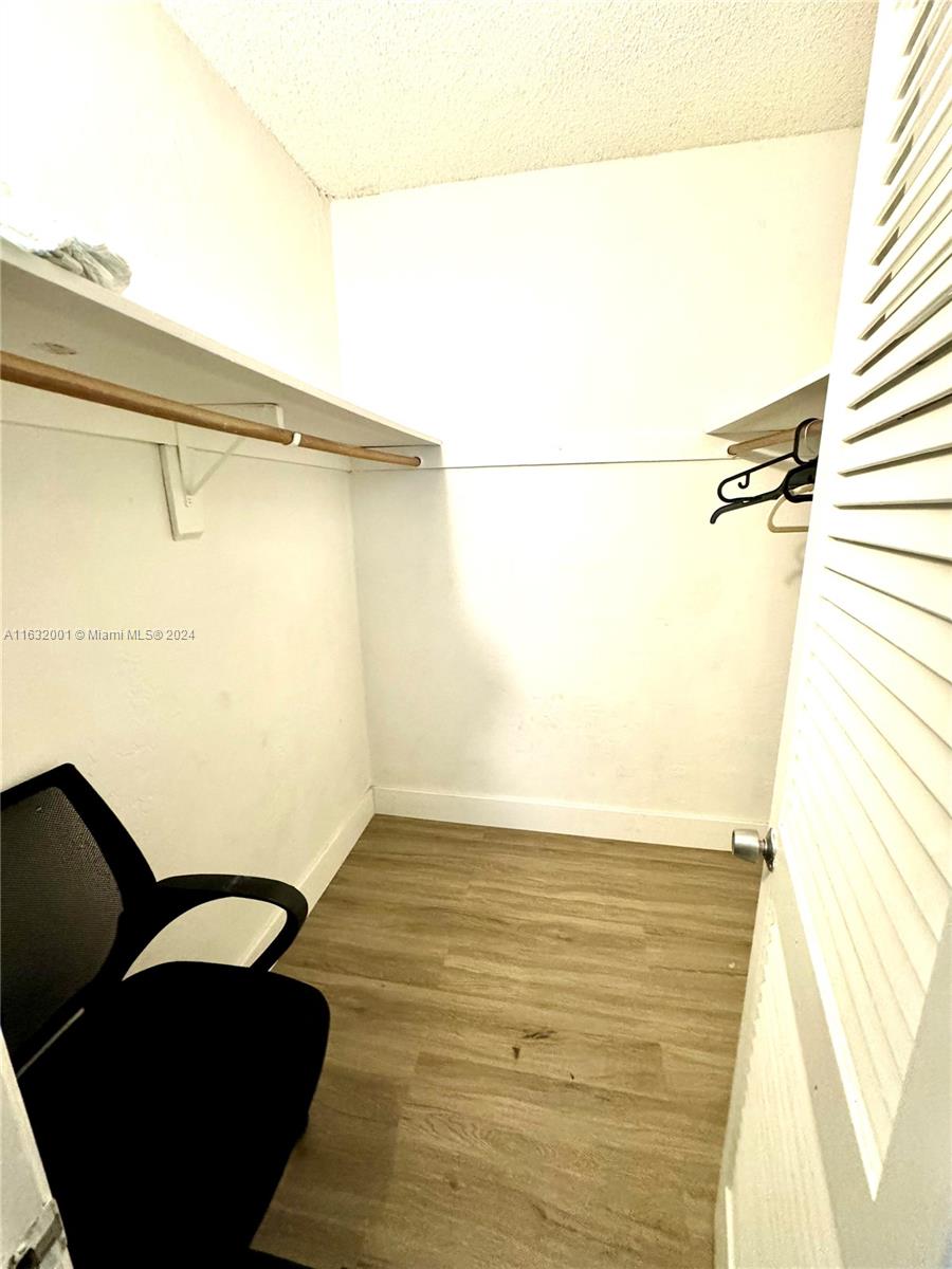 OCEANVIEW BUILDING B COND - Residential
