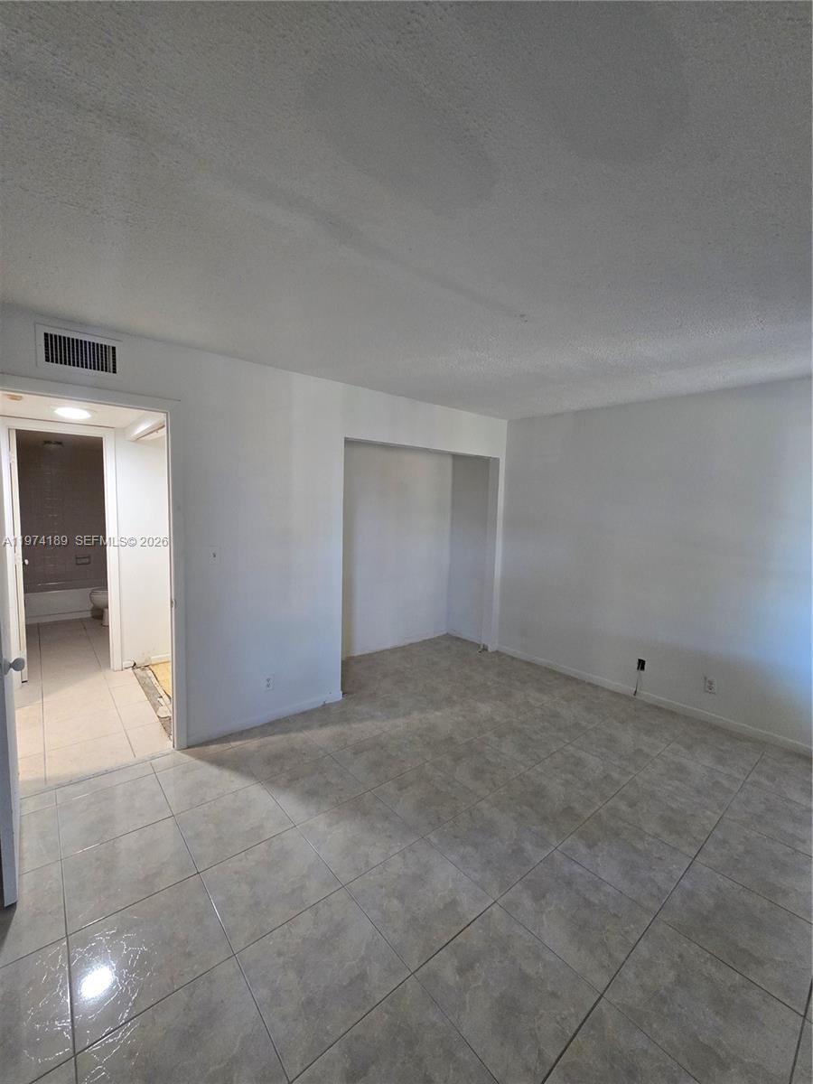 CORAL GATE IV CONDO - Residential