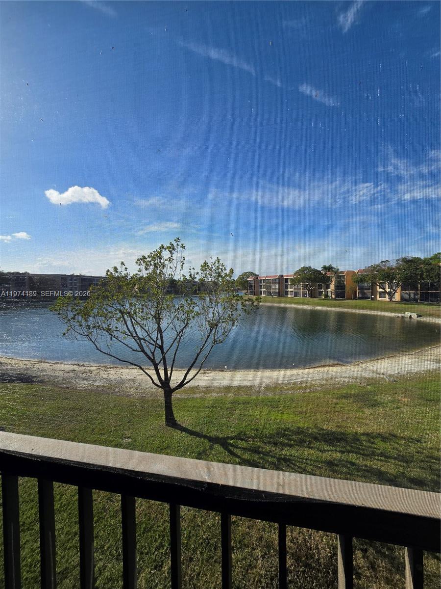 CORAL GATE IV CONDO - Residential