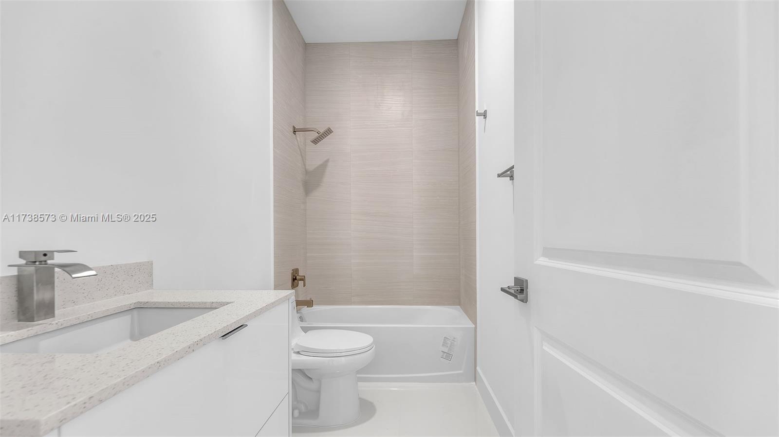 GRIFFING SILVER PALM - Residential