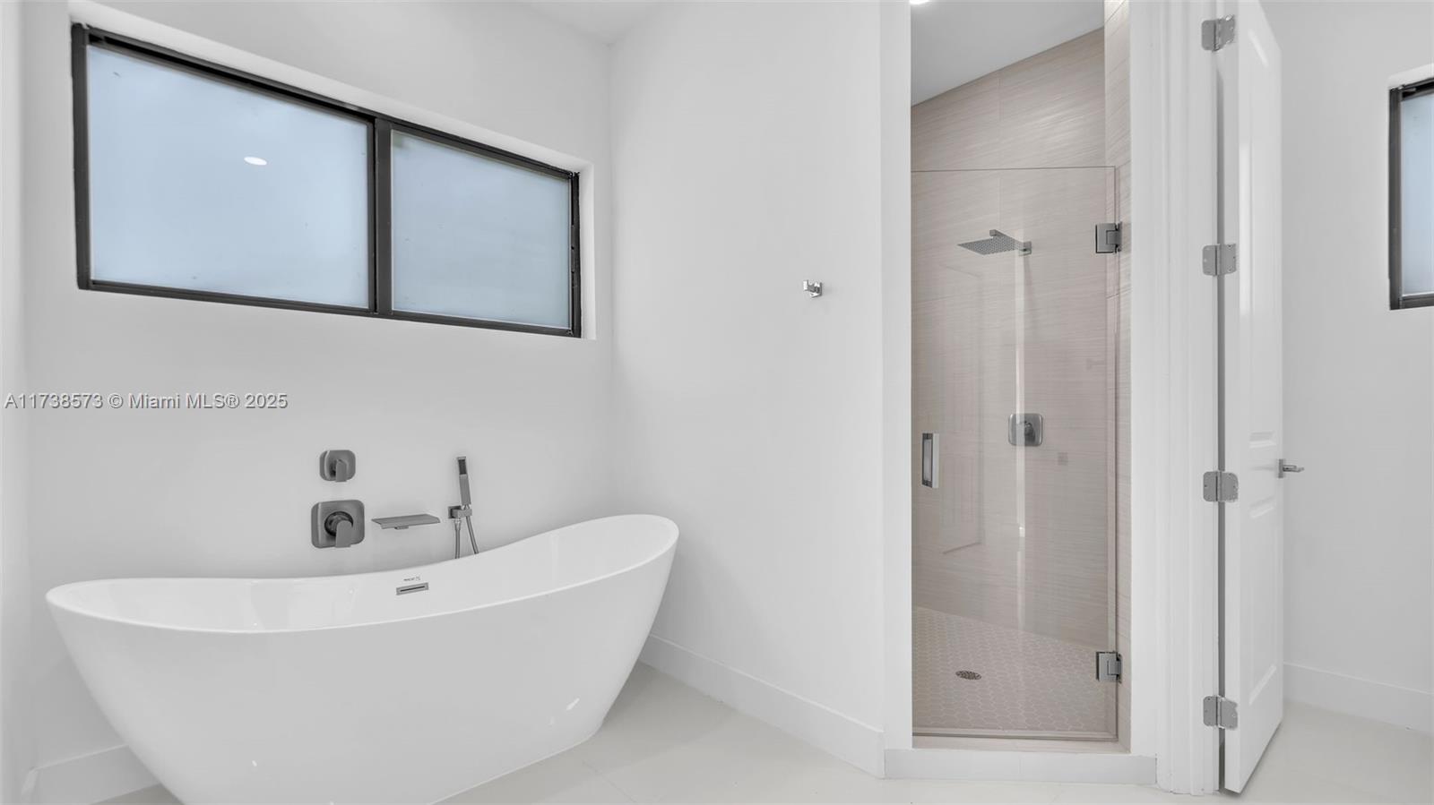 GRIFFING SILVER PALM - Residential