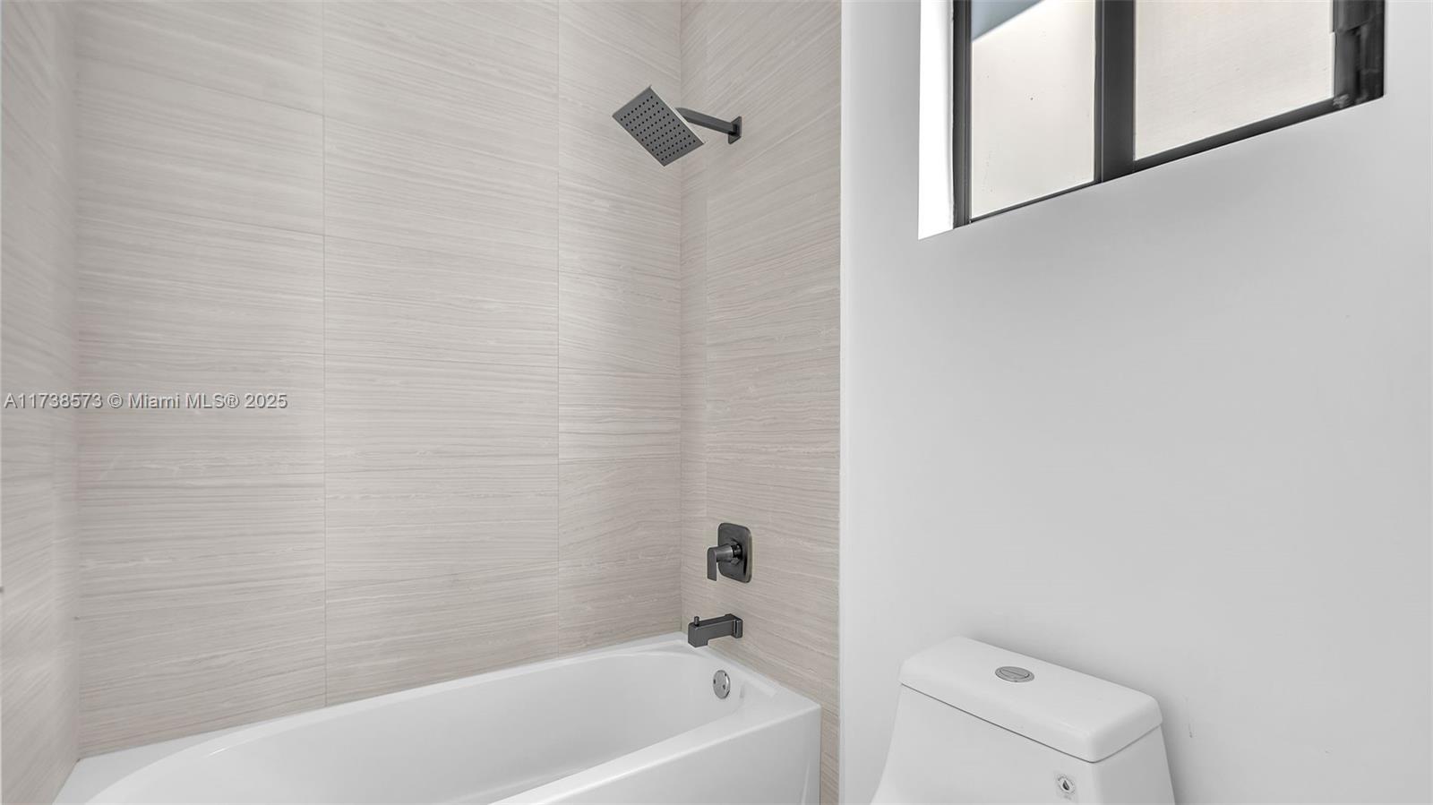 GRIFFING SILVER PALM - Residential
