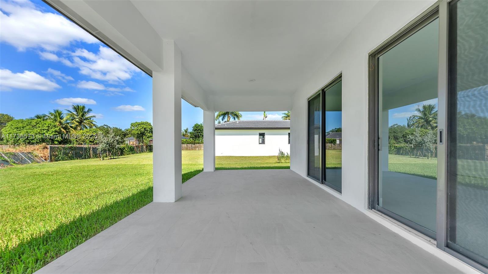 GRIFFING SILVER PALM - Residential